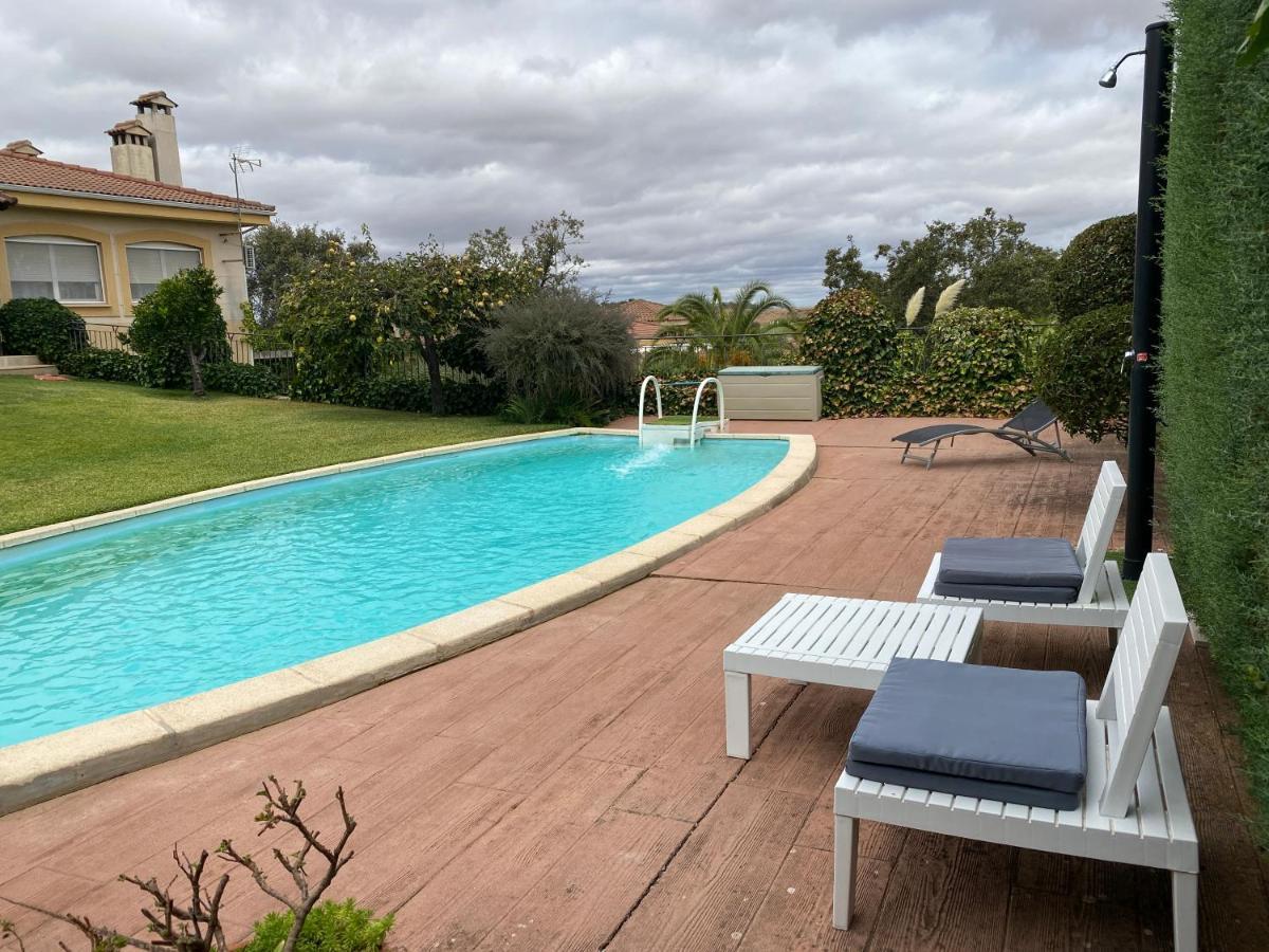 Jardin De La Yedra ξενώνας Caces Εξωτερικό φωτογραφία