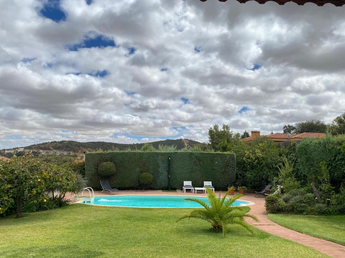 Jardin De La Yedra ξενώνας Caces Εξωτερικό φωτογραφία