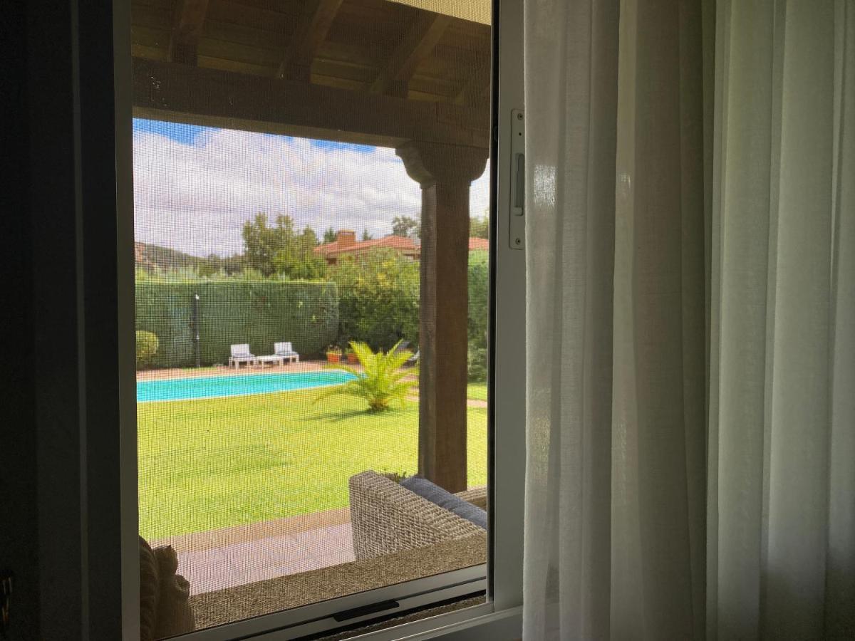 Jardin De La Yedra ξενώνας Caces Εξωτερικό φωτογραφία
