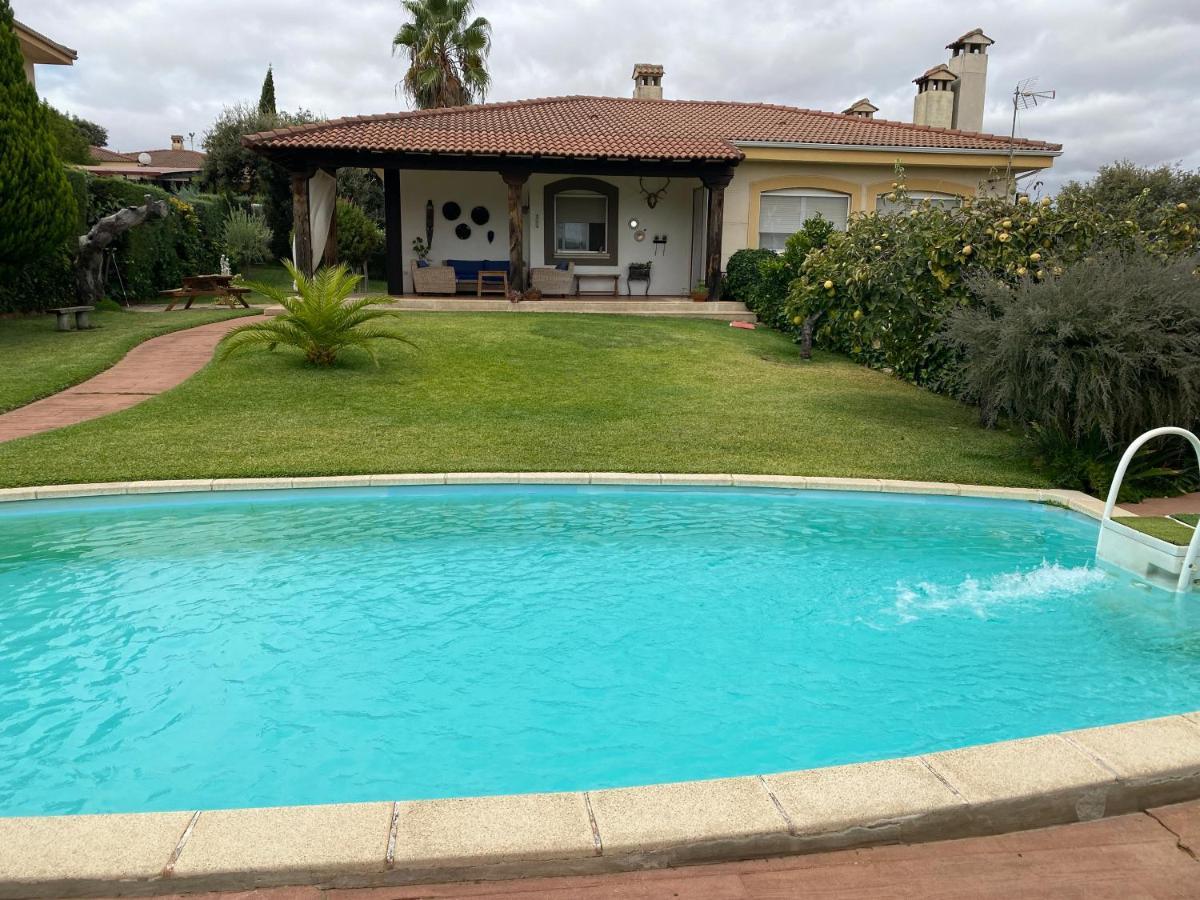 Jardin De La Yedra ξενώνας Caces Εξωτερικό φωτογραφία