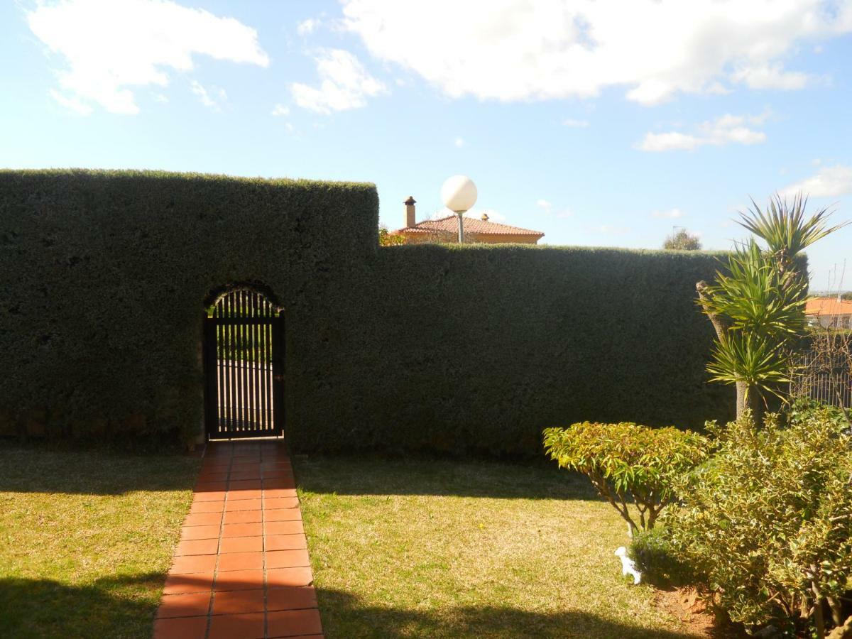 Jardin De La Yedra ξενώνας Caces Εξωτερικό φωτογραφία