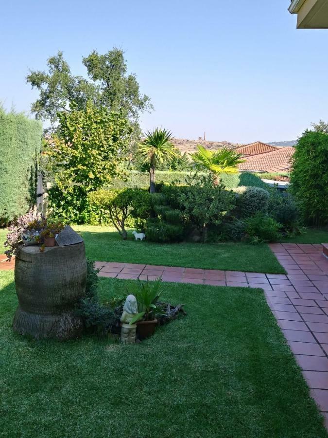 Jardin De La Yedra ξενώνας Caces Εξωτερικό φωτογραφία